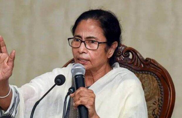 Trinamool Congress said that the the party was not entering into any structured alliance with any party, but pointed that the opposition should come together over several issues. 