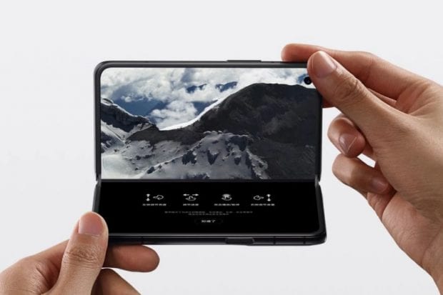 The Find N can be propped on a surface and be used in split screen mode at certain angles-between 50-120 degrees. Oppo calls this 