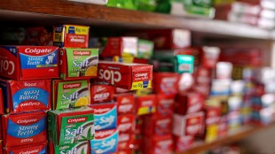 FMCG companies, HUL, Colgate, boycott, traditional distributors, standoff, price disparity, B2B platform