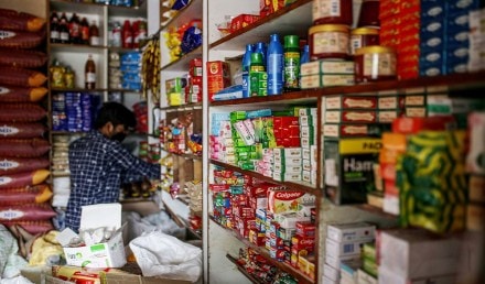 fmcg companies, traditional distributors, AICPDF, online distributors, protest, price parity, kirana stores fmcg companies, traditional distributors, AICPDF, online distributors, protest, price parity, kirana stores