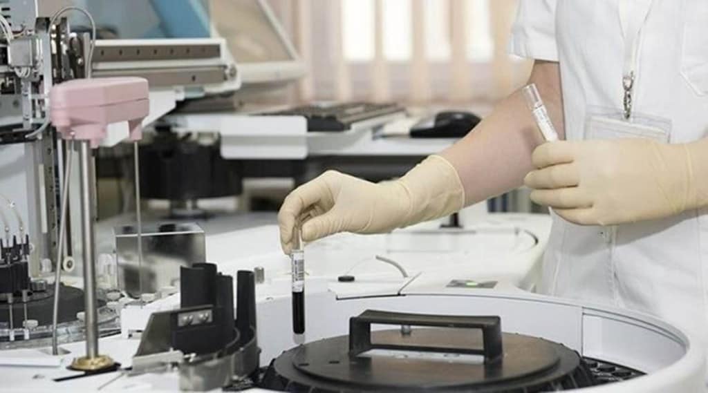 Government agencies procure standard RT-PCR test kits for Rs 20-30 each. (File)