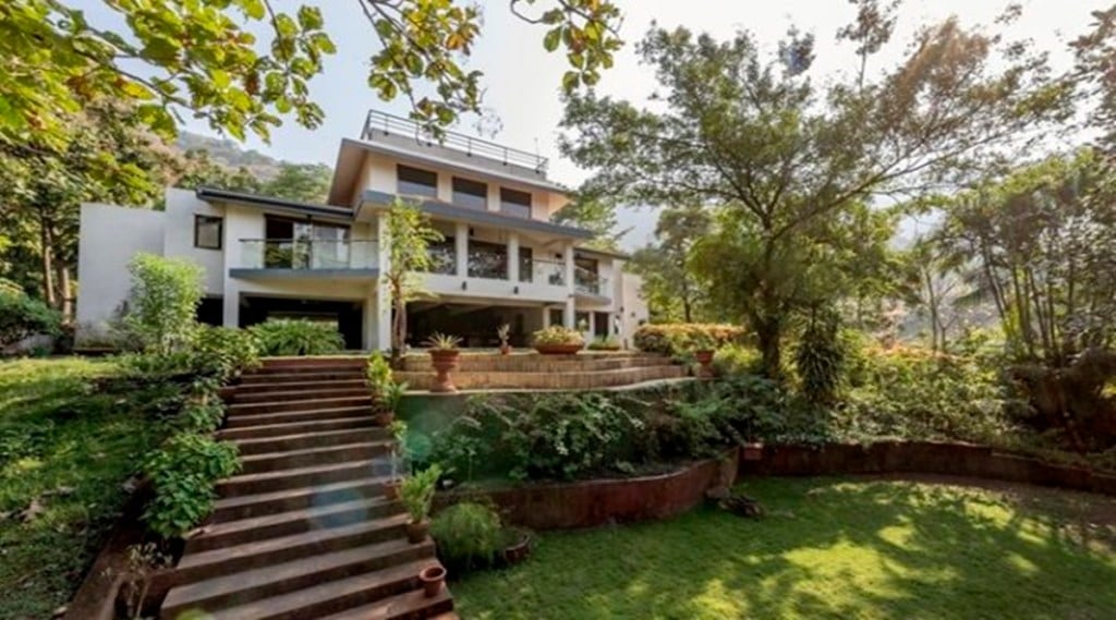 About 4.5 million people work in the hospitality business, which accounts for about 9% of India's GDP (GDP). 