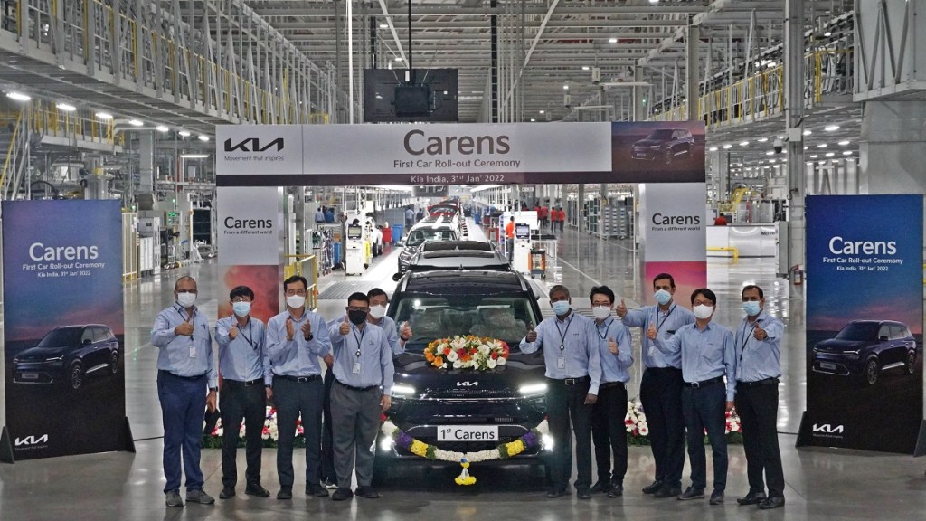 Kia Carens roll-out