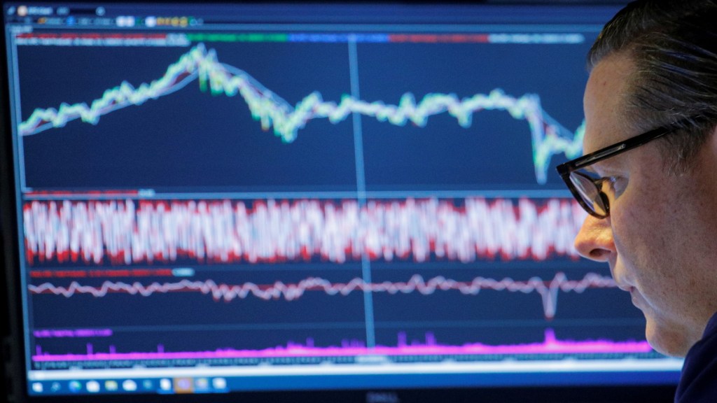 The pan-European STOXX 600 index slipped 0.4% by 0814 GMT. (File Photo: Reuters)