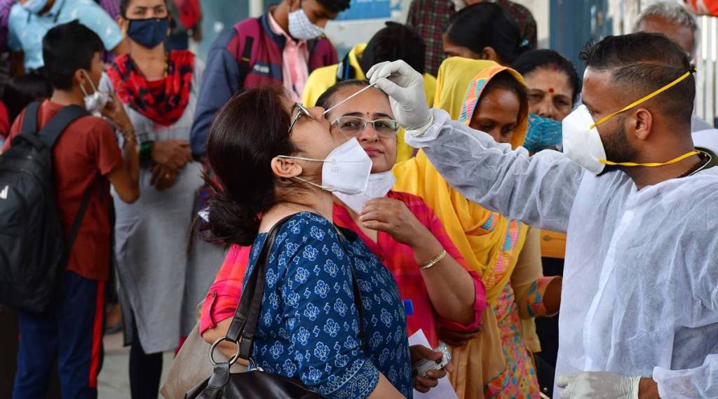 Covid-19 Omicron Variant Live Updates: PM Modi congratulates citizens on full vaccination of 75% of adults in country