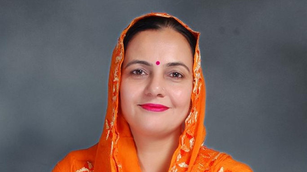  BJP's Sarabjeet Kaur bagged 14 votes while Katyal got 13, and one was declared invalid.