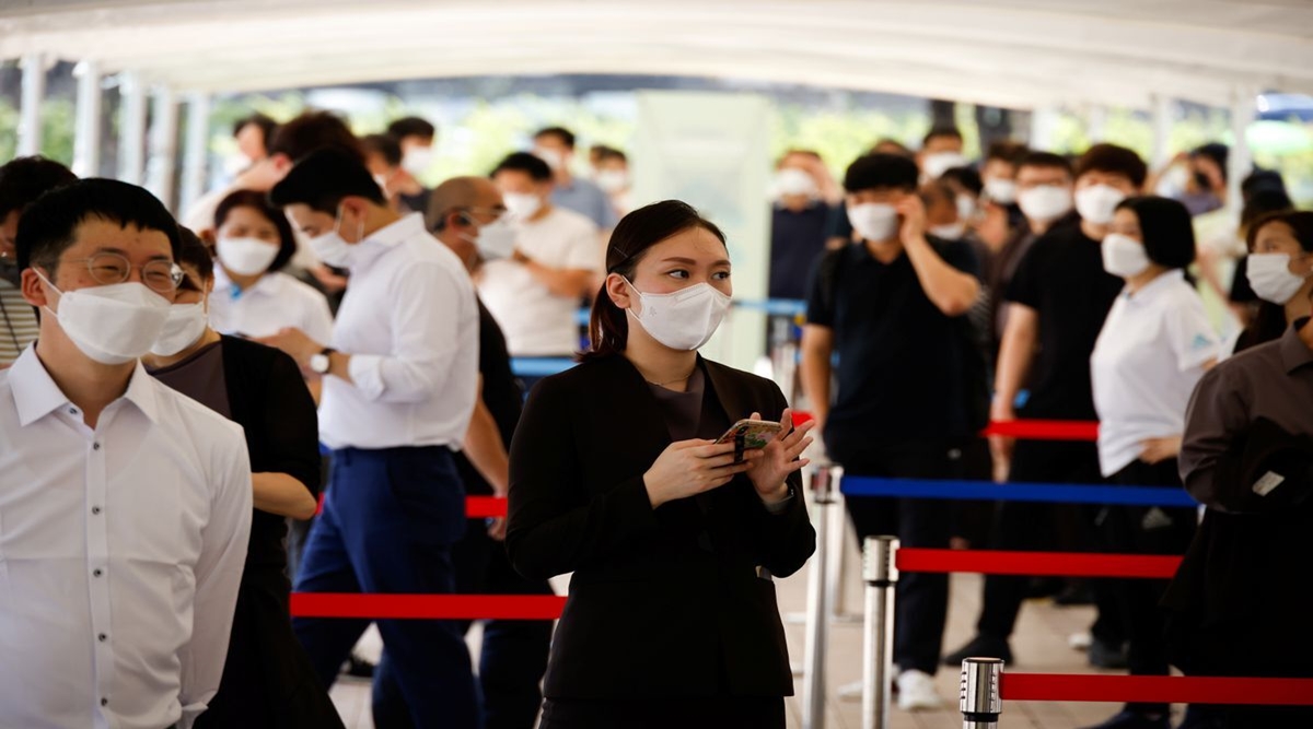 Health officials announced the plans Friday as South Korea's daily cases reached a new high for a fourth straight day. (Reuters) Health officials announced the plans Friday as South Korea's daily cases reached a new high for a fourth straight day. (Reuters)