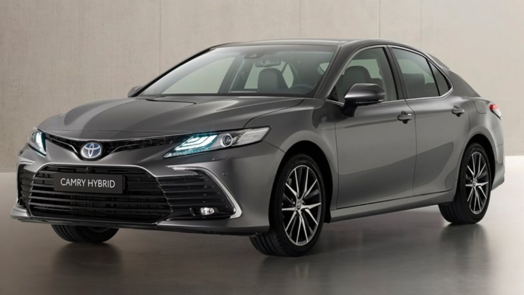 Toyota announces campaign to promote self-charging hybrid EV technology