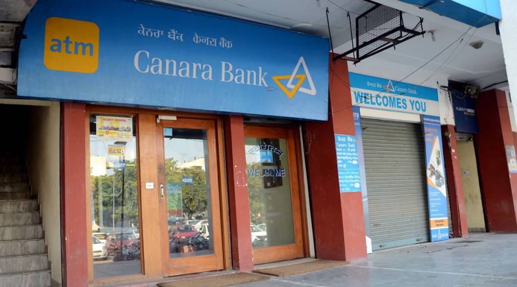 The bank had posted a net profit of Rs 696 crore in the year-ago quarter. (File)