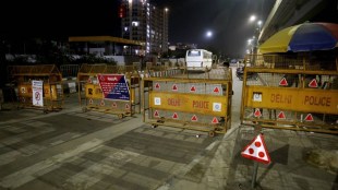 delhi curfew weekend