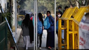 delhi lockdown
