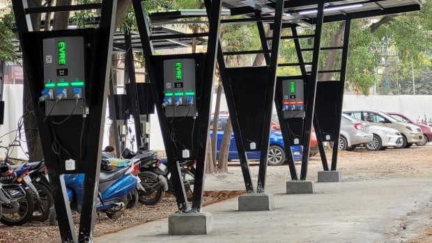 evre fast charging stations
