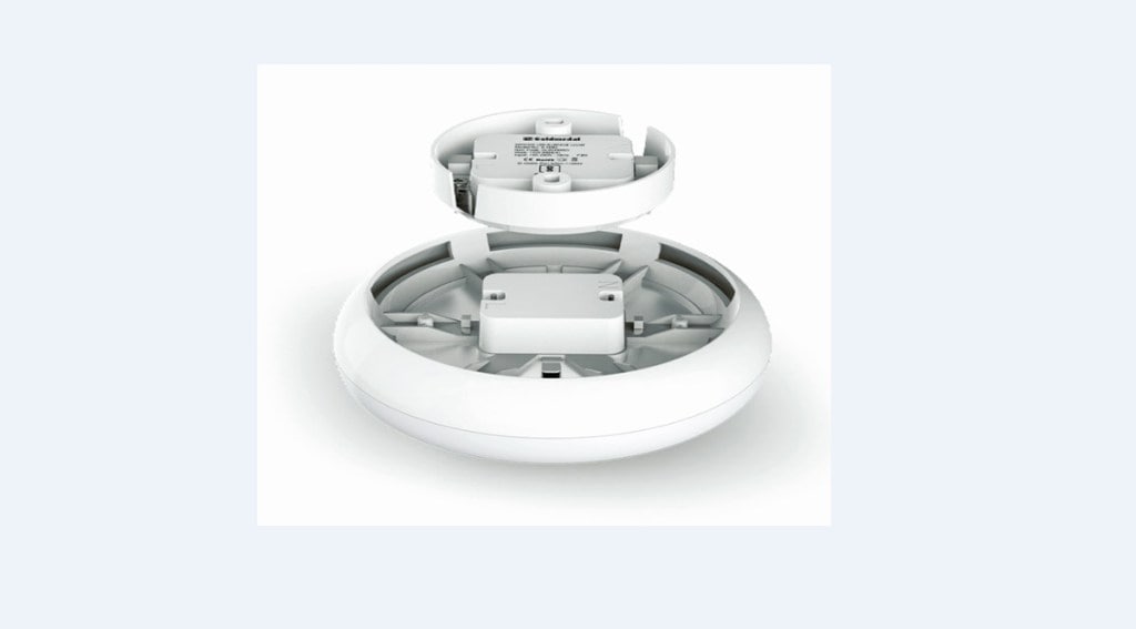 Our trial unit was the 12-watt round variant that retails for Rs 790.