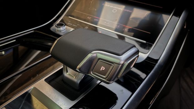 2022 Audi Q7 Facelift Review Gear Lever
