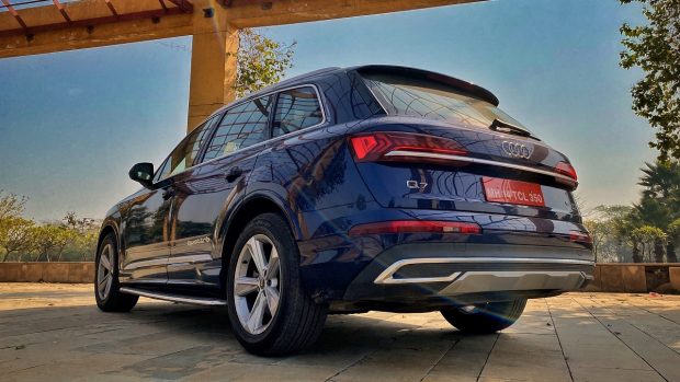 2022 Audi Q7 Facelift Review Rear 3 Quarter 2