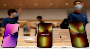 FILE PHOTO: Apple iPhone 13 series goes on sale in Beijing