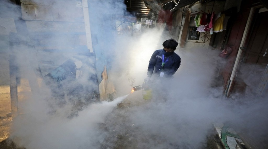 Dengue Fogging 03 (AP)