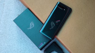 Asus ROG Phone 5s first look
