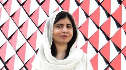 Nobel laureate and women's rights activist Social activist Malala Yousafzai today reacted to the ongoing controversy over certain educational institutions in Karnataka banning the entry of students wearing a Hijab and urged Indian leaders to end the marginalisation of Muslim women. Expressing concern about female students not being permitted to attend classes while wearing hijab in Karnataka, Malala termed the incident as 'horrifying'. Nobel laureate and women's rights activist Social activist Malala Yousafzai today reacted to the ongoing controversy over certain educational institutions in Karnataka banning the entry of students wearing a Hijab and urged Indian leaders to end the marginalisation of Muslim women. Expressing concern about female students not being permitted to attend classes while wearing hijab in Karnataka, Malala termed the incident as 'horrifying'.