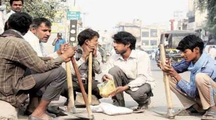 While the e-shram portal was launched on August 24 last year, as many as 26 crore of an estimated 38 crore unorganised sector workers (as per Economic Survey 2019-20) in the country, including agriculture workers, domestic helps, street vendors, etc, have already joined the Centre’s maiden initiative. (Representational image) While the e-shram portal was launched on August 24 last year, as many as 26 crore of an estimated 38 crore unorganised sector workers (as per Economic Survey 2019-20) in the country, including agriculture workers, domestic helps, street vendors, etc, have already joined the Centre’s maiden initiative. (Representational image)