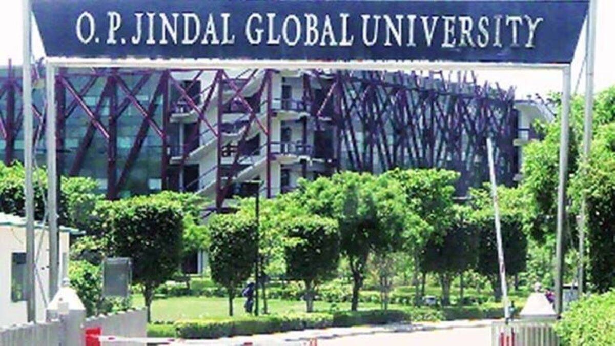 In collaboration with foreign universities, JGBS will bring a range of degree and student exchange programs In collaboration with foreign universities, JGBS will bring a range of degree and student exchange programs