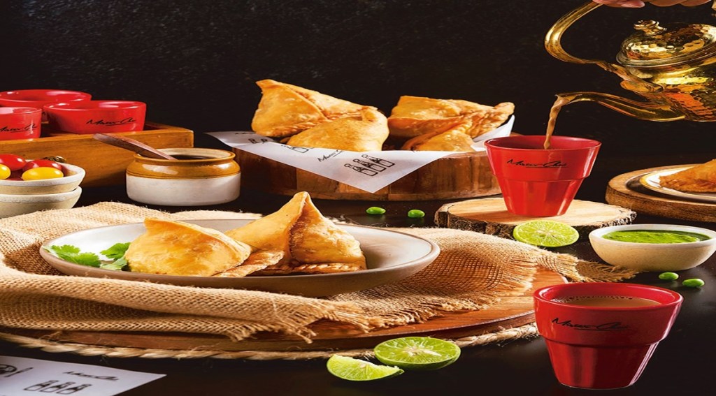 Talk about tea and the other thing that comes to your mind is samosa—the small triangular pastry with a savoury filling that was declared India’s ‘most binged snack’ of 2021 by food ordering and delivery platform Swiggy.