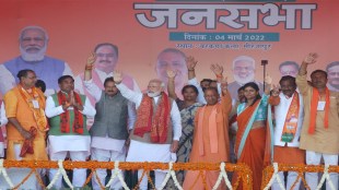 Prime Minister Narendra Modi with Uttar Pradesh CM Yogi Adityanath during an election campaign rally for BJP for the seventh and last phase of UP Assembly polls, in Mirzapur (Image: PTI)