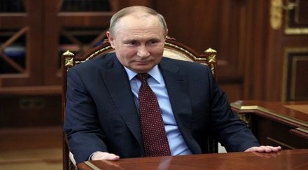 What started as a smart game of diplomatic manoeuvring by Putin has turned into an urban siege where whatever the Russian leader may or may not achieve on the battlefield will result in him losing significantly over the long term. (Reuters Image)