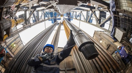 That contract has a built-in clause that Indian Oil will buy only when it’s economical, the people said, adding a discount offered by Russia could make the oil trade viable even at a higher freight. (Credit: Bloomberg) That contract has a built-in clause that Indian Oil will buy only when it’s economical, the people said, adding a discount offered by Russia could make the oil trade viable even at a higher freight. (Credit: Bloomberg)