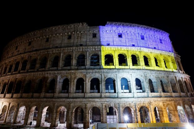 Rome's ancient Colosseum is illuminated in the colours of the Ukrainian flag, in Rome, Italy. (Reuters Photo)