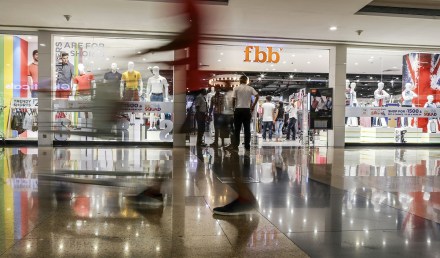 Reliance, Amazon, Future, termination notice, sub lease, stores, acquisition