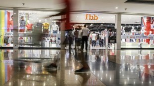 Reliance, Amazon, Future, termination notice, sub lease, stores, acquisition