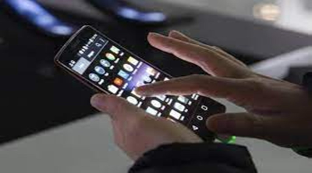 smartphone insurance cover, Airtel, ICICI Lombard, free pickup, premium, claim,