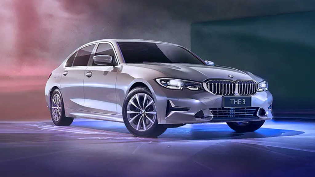 BMW India announces price hike of up to 3.5% from April 1, 2022