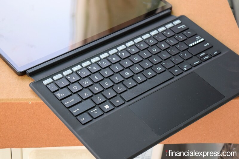 Asus Vivobook 13 Slate OLED review