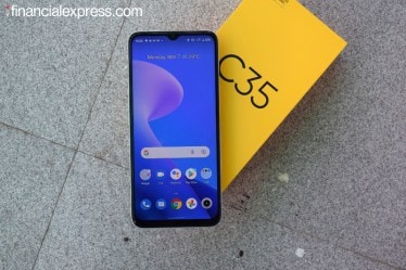 Realme C35