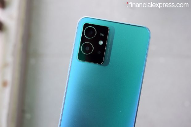iQOO Z6 5G first look