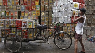 Around 70 per cent of crude sunflower oil comes to India from Ukraine and about 20 per cent from Russia. (File/Reuters)