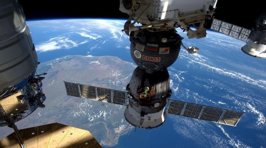 International Space Station 03 (Reuters)