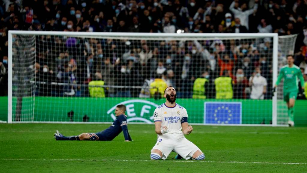 Karim Benzema Marco Veratti UEFA Champions League Round of 16 Second Leg - Real Madrid v Paris St Germain
