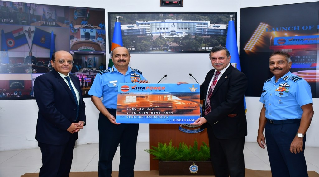 Launching of ‘Fleet Card - Fuel on Move' by Air Chief Marshal VR Chaudhari, Chief of Air Staff in the presence of Air Marshal S Prabhakaran, Air Officer Commanding-in-Chief, Western Air Command, and Mr. SM Vaidya, Chairman IOCL. (HQ Western Air Command)