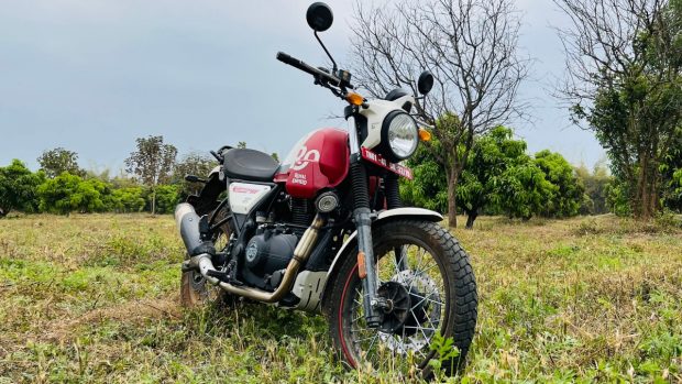 Royal-Enfield-Scram-411