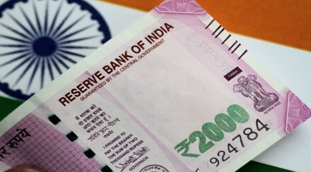 With inflation likely to cross 6% and chances of a rate hike increasing, the rupee could be under some amount of pressure as FPIs continue to pare their investments. (Reuters)