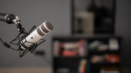 "It has also been noticed that the language used by many radio jockeys is indecent, dual meaning and offensive. They often make defamatory and derogatory comments which do not appear to be in good taste," the ministry said in a recent advisory. "It has also been noticed that the language used by many radio jockeys is indecent, dual meaning and offensive. They often make defamatory and derogatory comments which do not appear to be in good taste," the ministry said in a recent advisory.