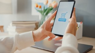 e-commerce, online shopping, customer acquisition, customer retention, brand strategy, consumer behaviour, marketing, price, selling price, discount, customer service