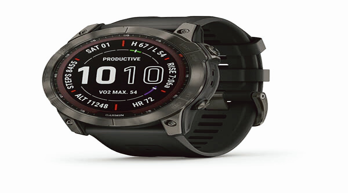 The Fenix 7 series is no exception and targeted at hardcore fitness enthusiasts, who not only want to monitor a lot of data, but also need some smart elements in their wearable. The Fenix 7 series is no exception and targeted at hardcore fitness enthusiasts, who not only want to monitor a lot of data, but also need some smart elements in their wearable.