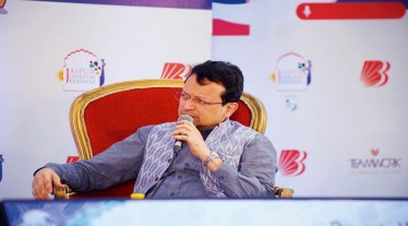 RANJIT HOSKOTE, poet, art critic, cultural theorist & curator