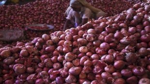 Manoj Jain, a major exporter from Lasalgaon said exporters have been facing several challenges which should be addressed by the government. Container prices have almost quadrupled in the last two years, making it difficult to export commodities.
