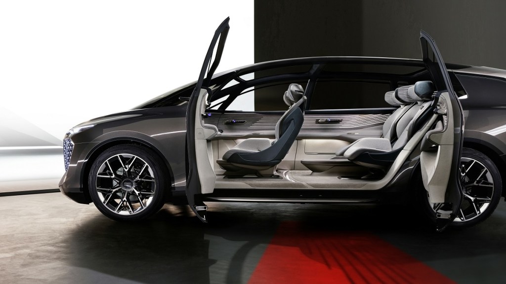 Audi urbansphere concept Interior