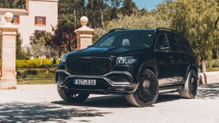 Brabus 900 - Mercedes-Maybach GLS 600 Front 3 Quarters